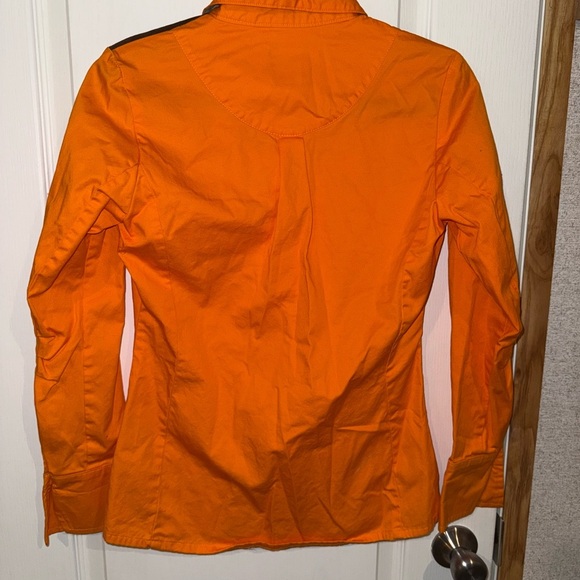 McKenna Quinn PIPER LONG SLEEVE SHIRT IN BLAZE ORANGE - Picture 4 of 5